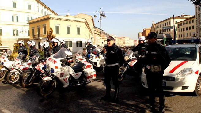 Vigili, un minuto di silenzio per il collega ucciso a Milano