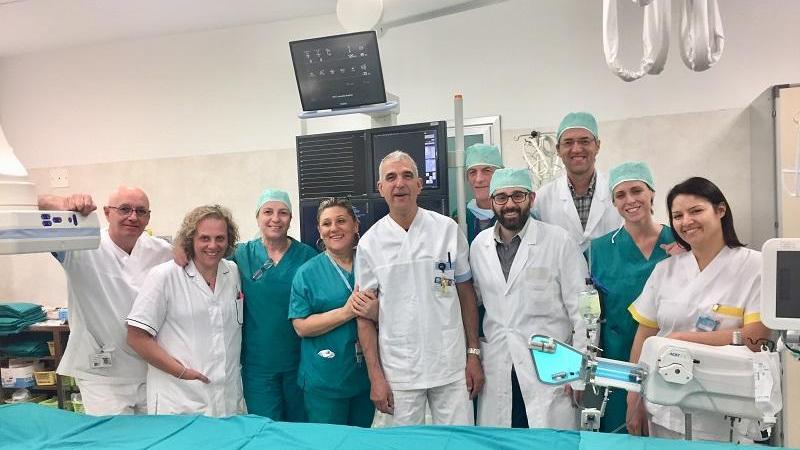 L'equipe che ha eseguito l'operazione con la nuova procedura