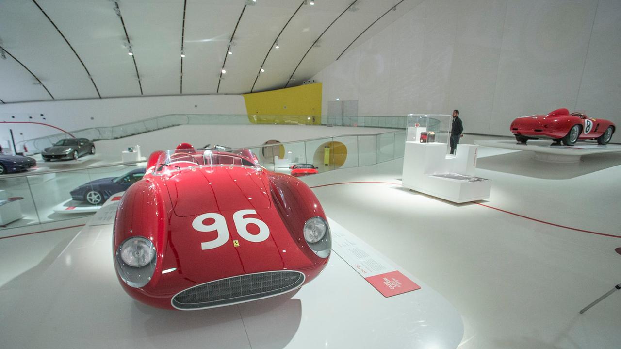 Modena, al Mef in mostra il meglio del mondo Ferrari