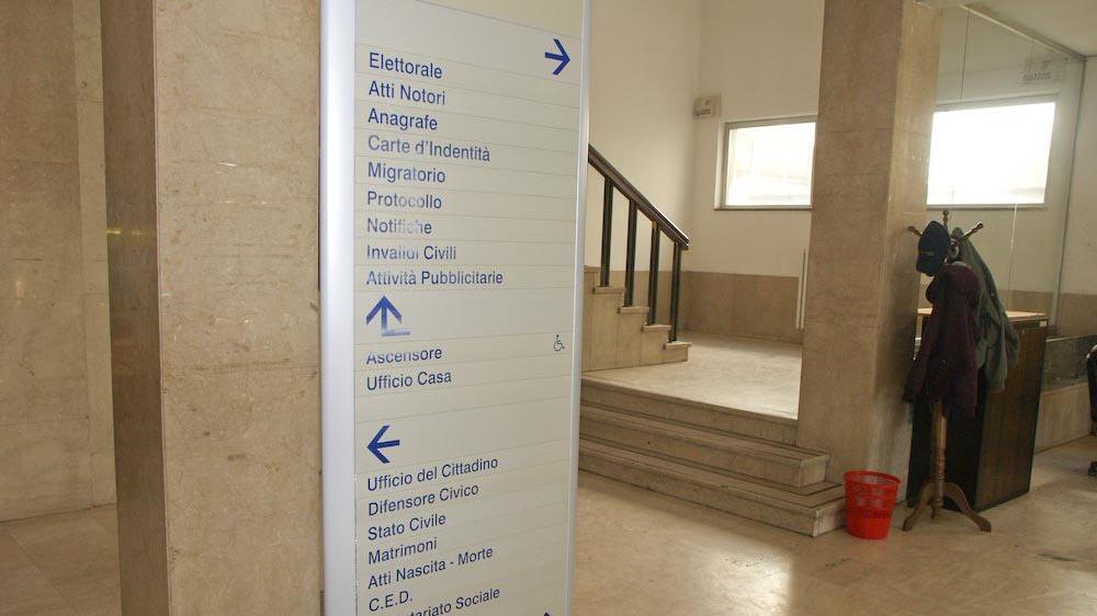 Quota 100 raddoppia i pensionamenti negli uffici comunali della Versilia