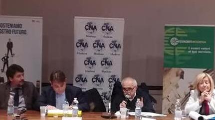 Formigine. I quattro candidati si pungono su sicurezza e tema parcheggi