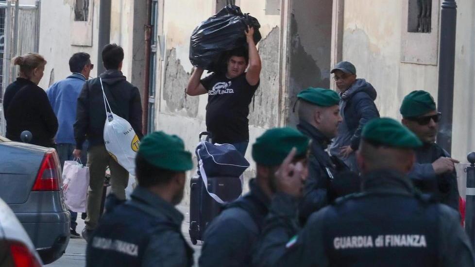 «Ho pagato 550 euro per una camera» Il Picchetto sgomberato dopo tre anni