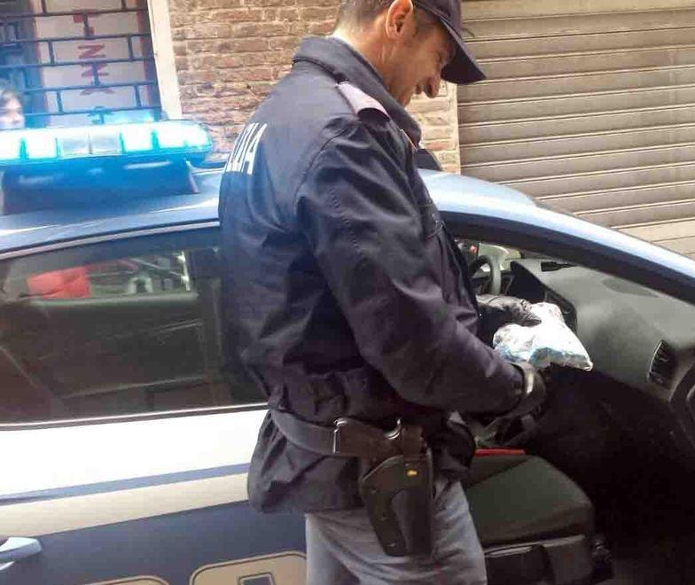 Era il grossista dei trafficanti Riforniva droga dai domiciliari 