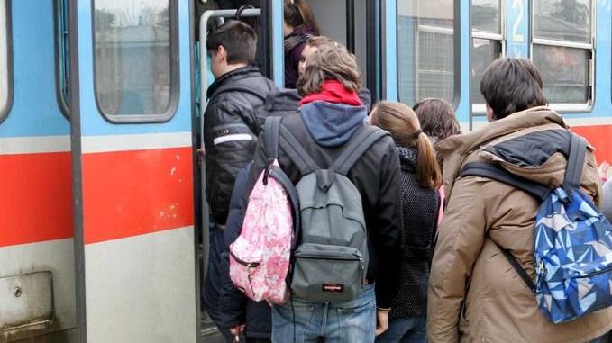 «La Reggio-Ciano chiude? Saremmo fessi»