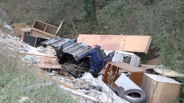 Tre milioni per le discariche abusive