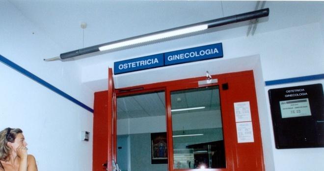 Nasce senza battiti: «Parto in ritardo» 