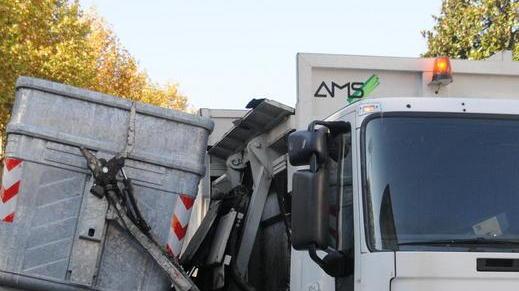 Pagheremo più cari i rifiuti quest’anno L’aumento è del 3,4%