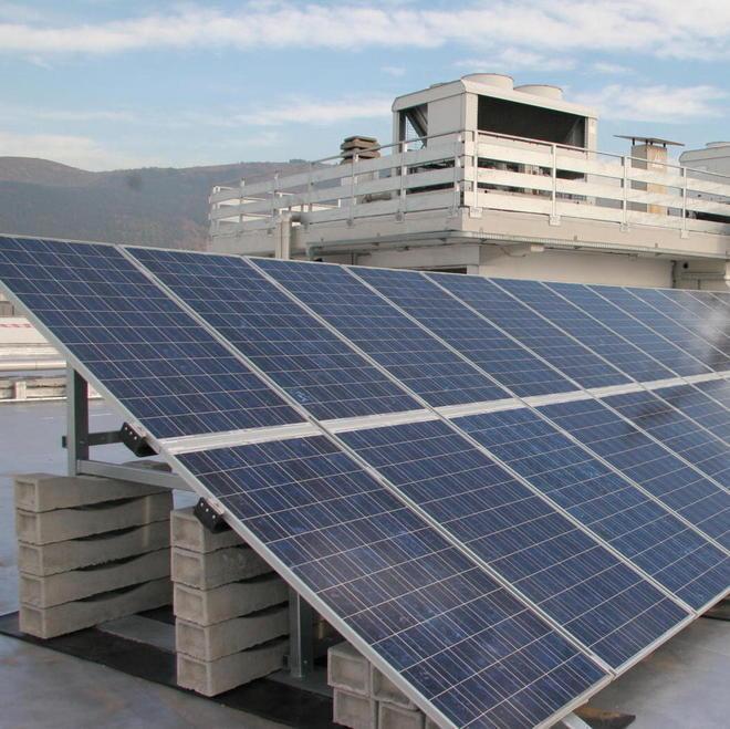 Pannelli fotovoltaici, un accordo per coprire tre immobili comunali