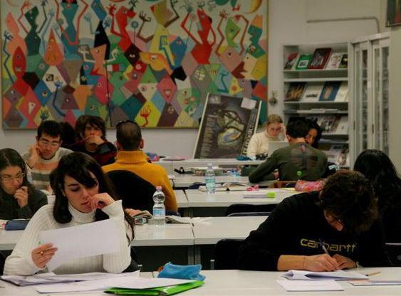 Libri e tessuti vanno a braccetto 