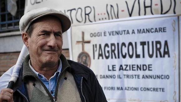 Imu sui fabbricati rurali agricoltori in ginocchio