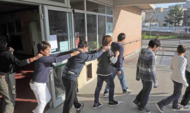 Allarme sisma, fuga dalle aule 