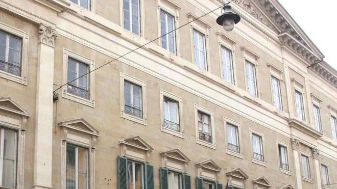 Nessuno vuole la Torre asta deserta, il prezzo cala
