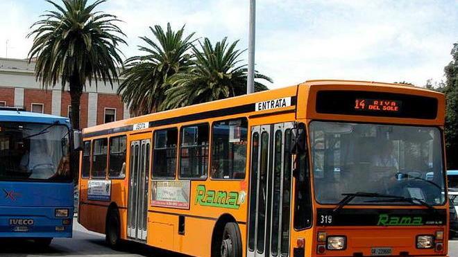 Sciopero generale, disagi nei trasporti su bus e treni