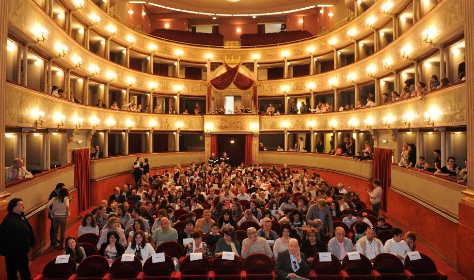 Decine di ragazzi premiati al Giglio per il concorso “Artigianato e scuola”