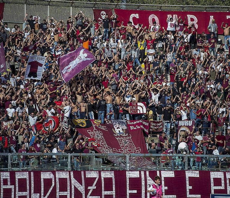 I biglietti ci sono ancora, i mezzi no 