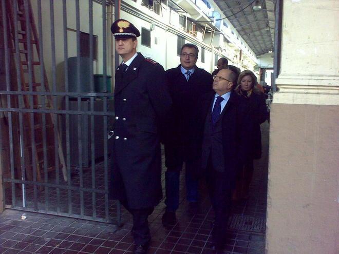 Il Prefetto propone: recintare il mercato