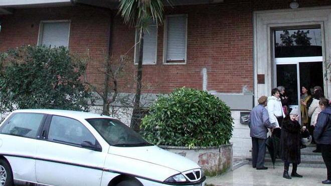 Stamani chiuse tutte le scuole a Massa e Montignoso