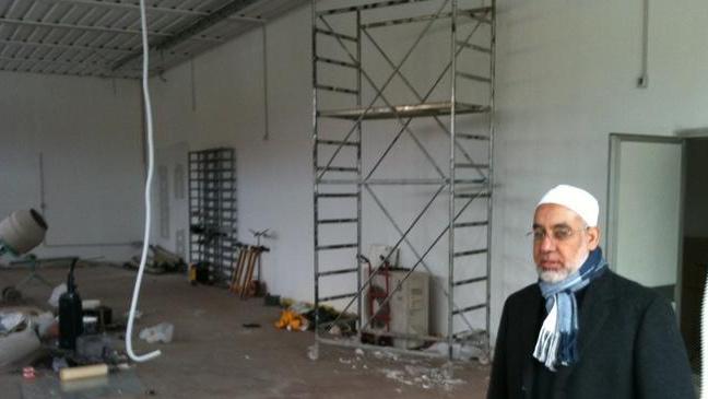 La moschea prende forma e si pensa a raddoppiarla