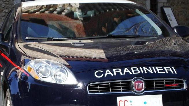Buttafuori con la pistola arrestato dai carabinieri