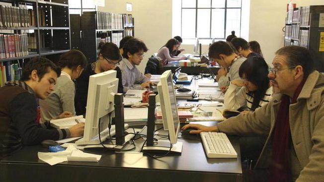 Libri e giornali da scaricare per chi è iscritto in biblioteca