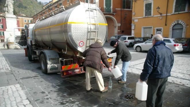 Per giorni senz’acqua i cittadini adesso minacciano denuncia 