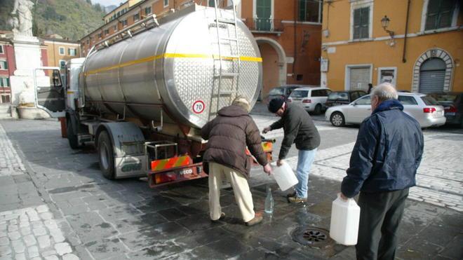 Per giorni senz’acqua i cittadini adesso minacciano denuncia