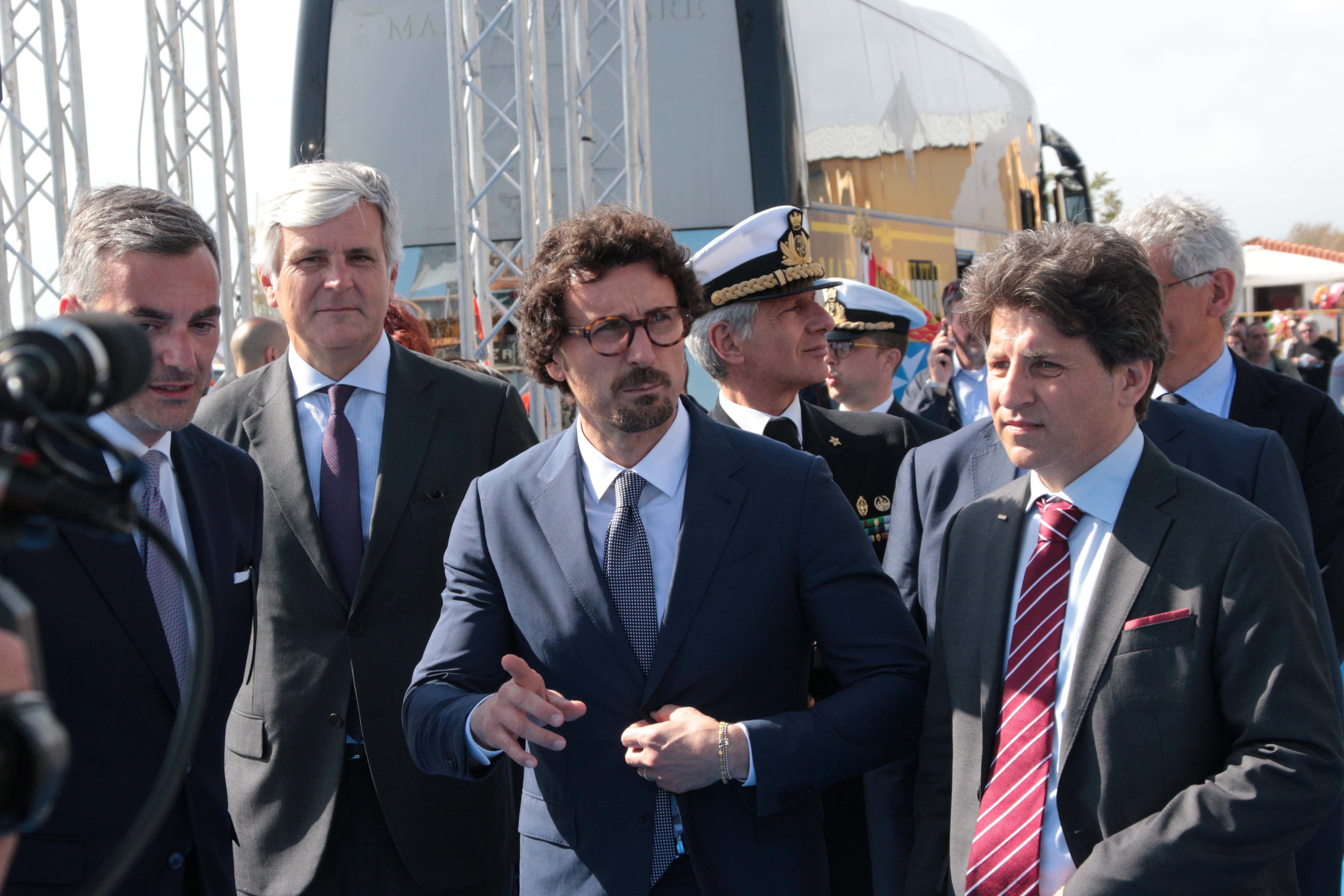 Il ministro Toninelli visita la Casina dei ricordi