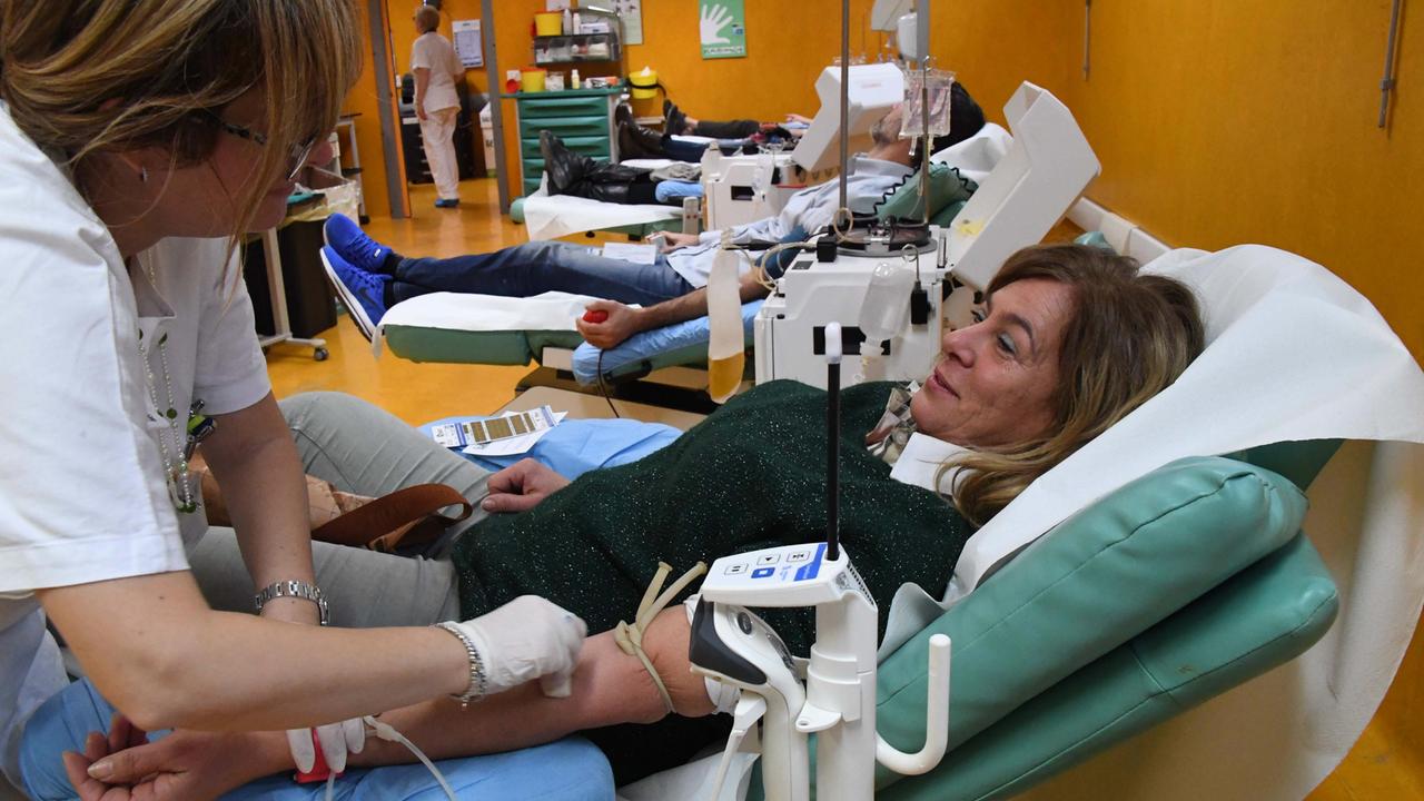 Una donazione di sangue: in Valdera e non solo sono in preoccupante calo (Foto F. Silvi)