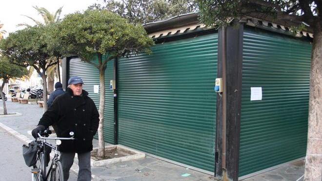 Passeggiata, edicola chiusa per i lavori di rifacimento