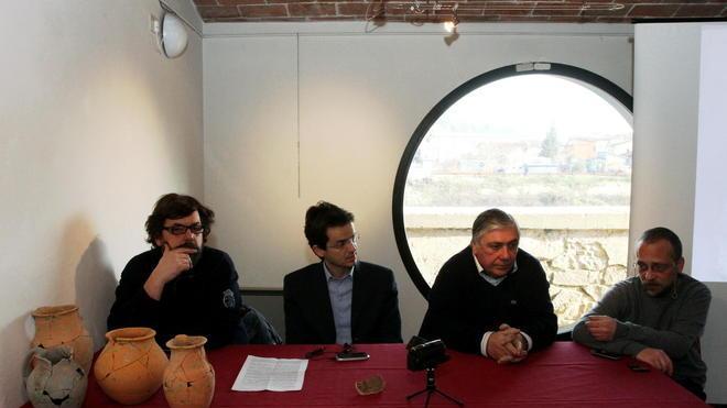 Da Artemide alle tombe tante sorprese sul colle