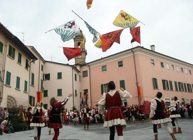 Palestra negata da mesi Sos degli sbandieratori 