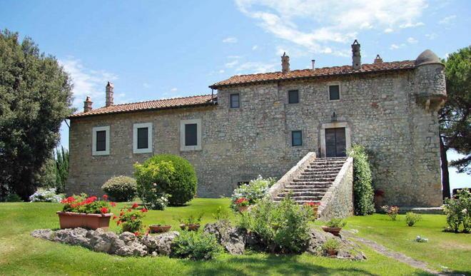 Settefinestre rivolte a Est Russi interessati alla villa 