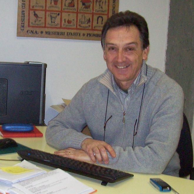 Va in pensione Maurizio, più di 30 anni all’ufficio stampa di Palazzo Civico