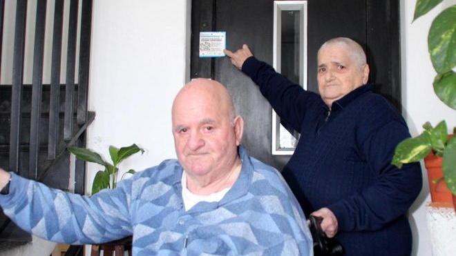 Ascensore rotto da due mesi Tre disabili bloccati in casa