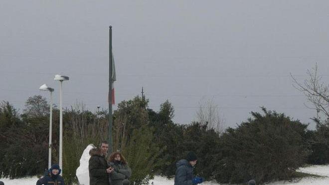 Neve, traffico nel caos Sarzanese paralizzata