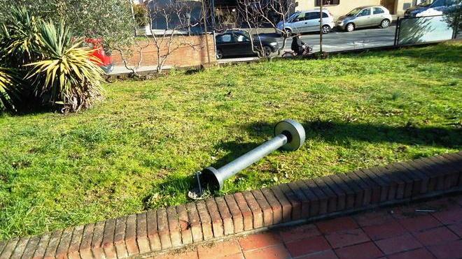 Vandali in azione nel centro di Fucecchio