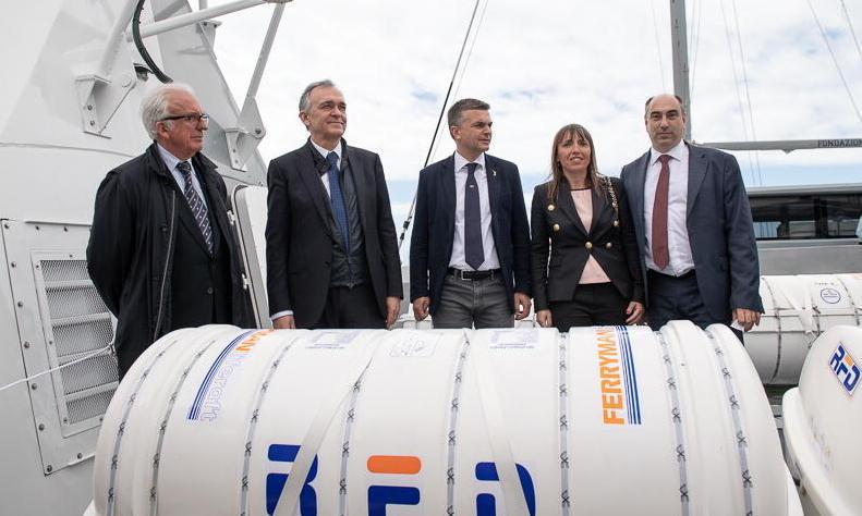 Ecco Sand, la barca senza equipaggio che salverà i naufraghi e il mare 