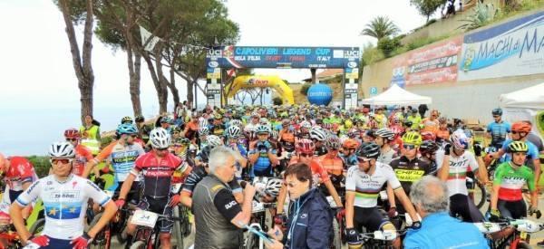 La Capoliveri Legend Cup Oltre 2.400 partecipanti e tante novità tra i bikers 
