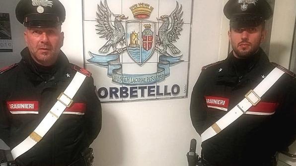 In auto con hashish e marijuana arrestato orbetellano di 21 anni