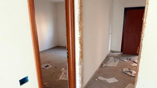 Palazzo abbandonato «Faremo pagare i trenta proprietari»