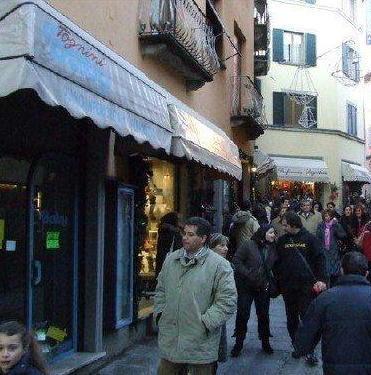 Negozi aperti i festivi e una carta fedeltà E’ la ricetta anti-crisi 