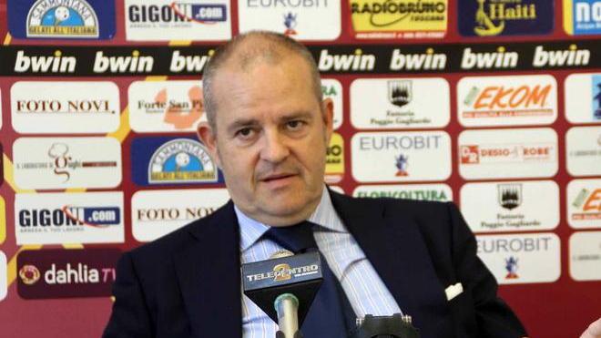 «Spinelli vuole cedere, ma basta intermediari»