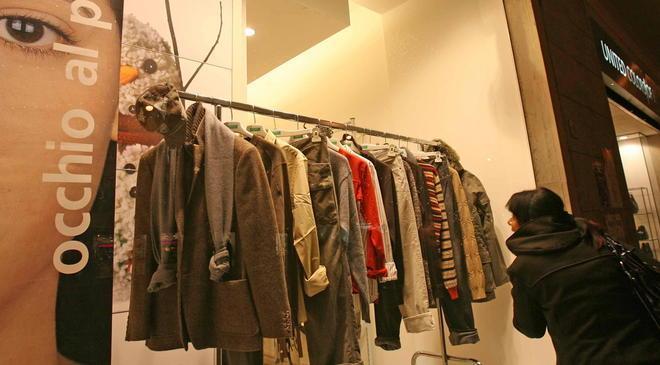 Negozi, niente ordinanza «Rischioso per il Comune» 