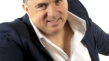 Roby centra il sogno arriva il primo disco per il sosia di Pupo