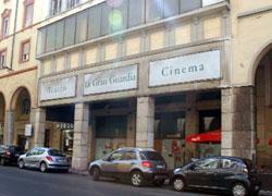 H&amp;M apre anche a Pisa: 50 assunzioni 