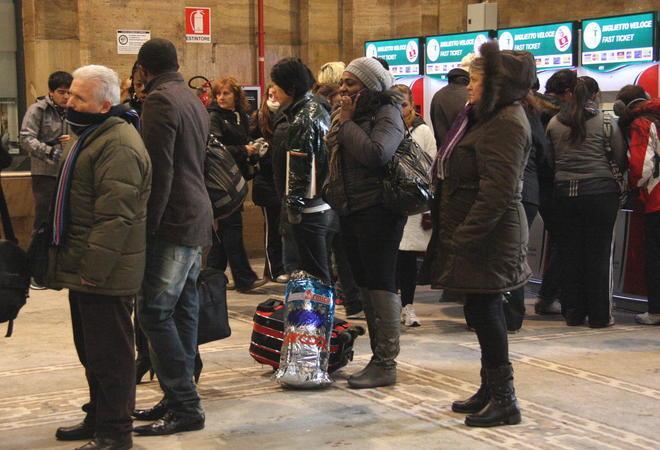 Treni ko, cancellati gli Intercity e i regionali 