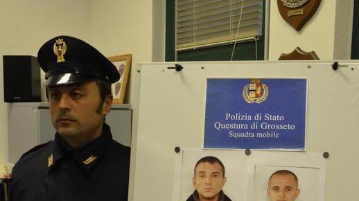 Speronano l’auto della polizia, presi