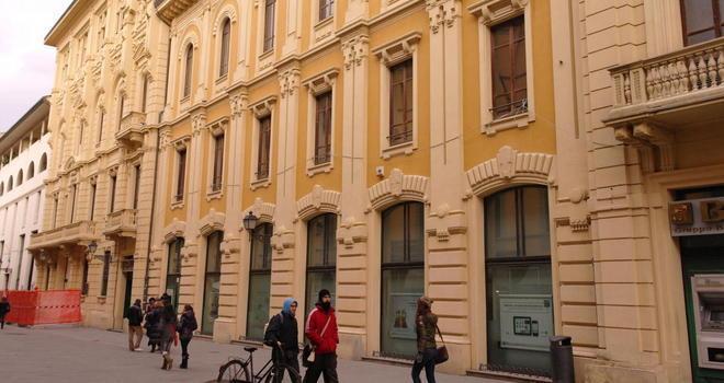 H&amp;M apre anche a Pisa: 50 assunzioni 