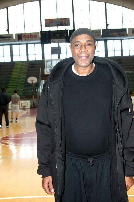 Jeelani torna al Palamacchia, serata amarcord per gli amanti del basket 