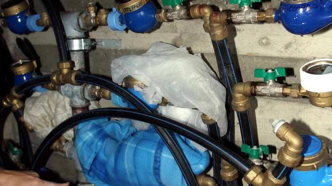 Contatori ghiacciati: famiglie senz’acqua